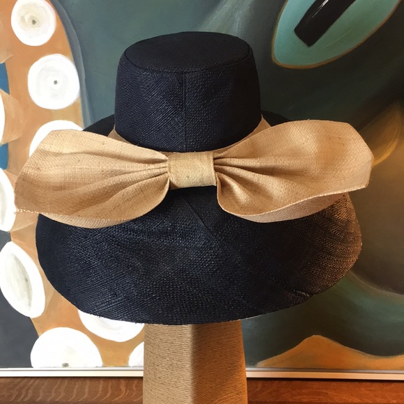 Raffia Wide Brim Hat - Picture 3 of 8